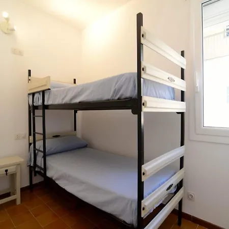 Apartment The In Has 3 Bedrooms Pals