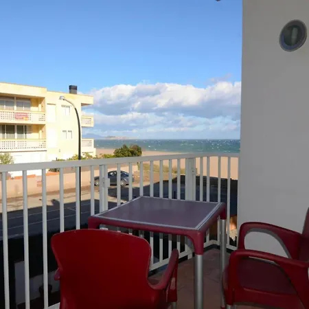 The In Has 3 Bedrooms