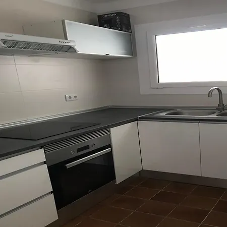 The In Has 3 Bedrooms Apartment